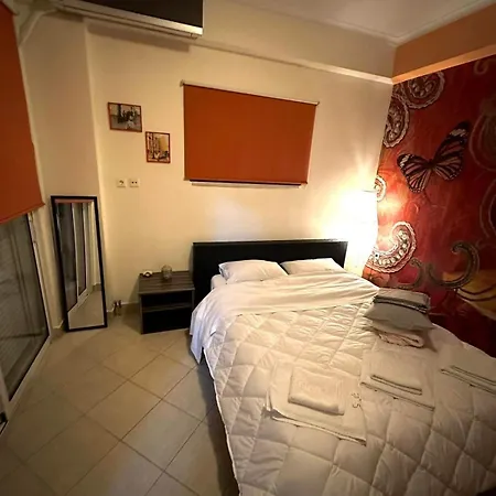 Cozy Apartment St Barbara Agrinio Extérieur photo